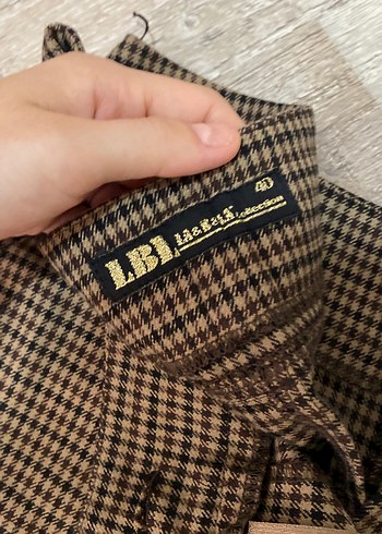 Kadın Kahverengi Pileli Ekoseli Kumaş Pantolon - Görsel 2