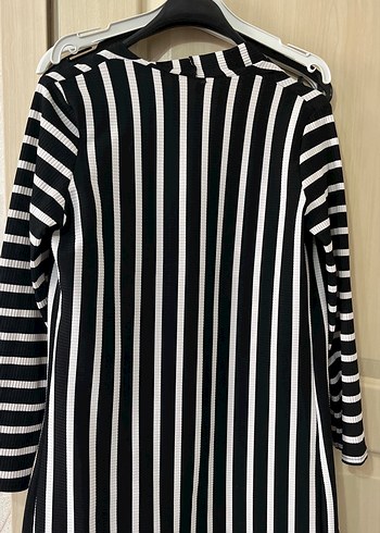 Uzun Kollu Siyah Beyaz Çizgili Kadın Sabahlık - Görsel 8