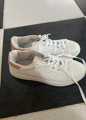 Beyaz Bağcıklı Kadın Spor Ayakkabı - Görsel 2