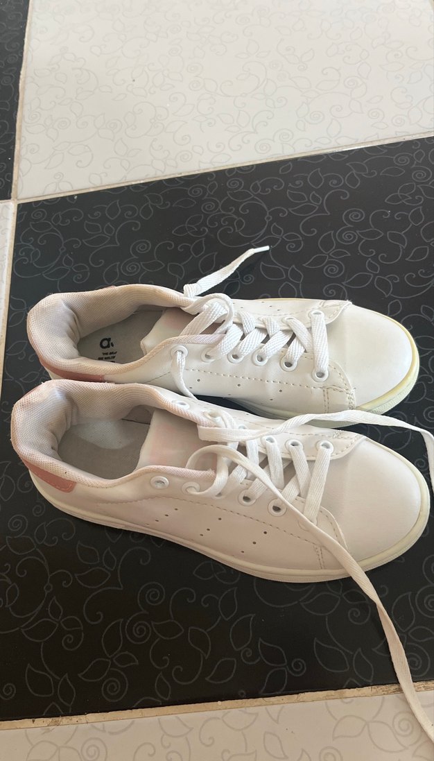 Beyaz Bağcıklı Kadın Spor Ayakkabı - Görsel 3