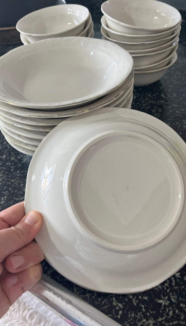 Beyaz Gri Tonlarında Yemek Tabağı Seti - Görsel 5