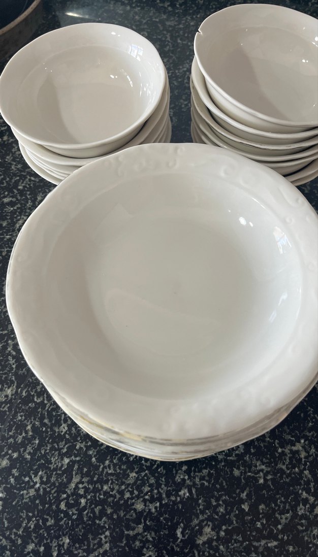 Beyaz Gri Tonlarında Yemek Tabağı Seti - Görsel 3