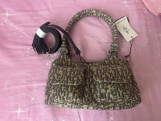 Stradivarius monogram çanta