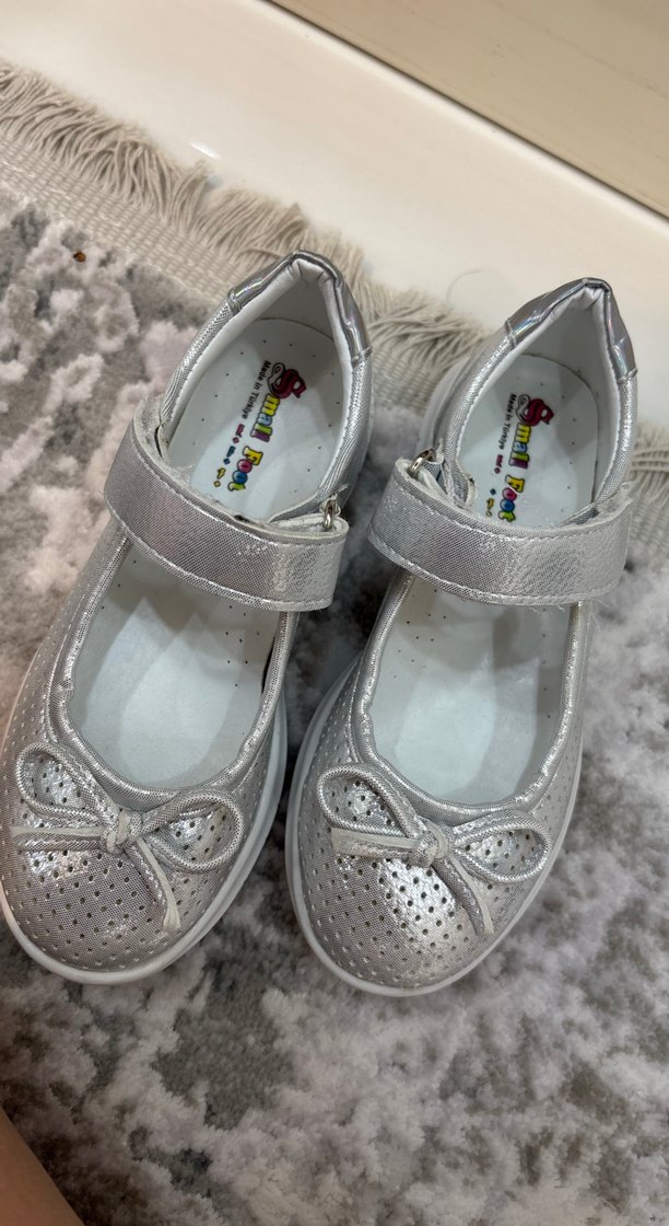 Kız Çocuk Gri Velcro Bantlı Babet - Görsel 5