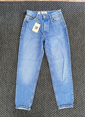 Zara ve Berskha Pantolon