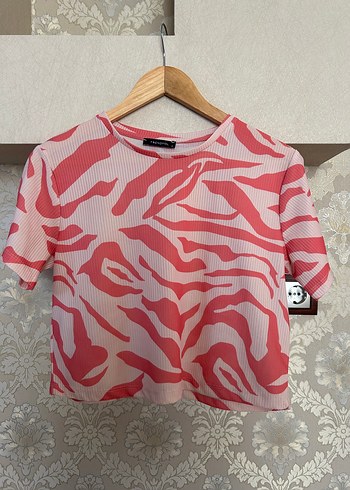Pembe Pilili Kısa Kollu Kadın Tişört