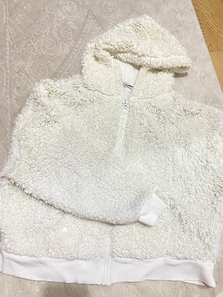Kadın Beyaz Peluş Kapüşonlu Kış Ceketi - Görsel 3