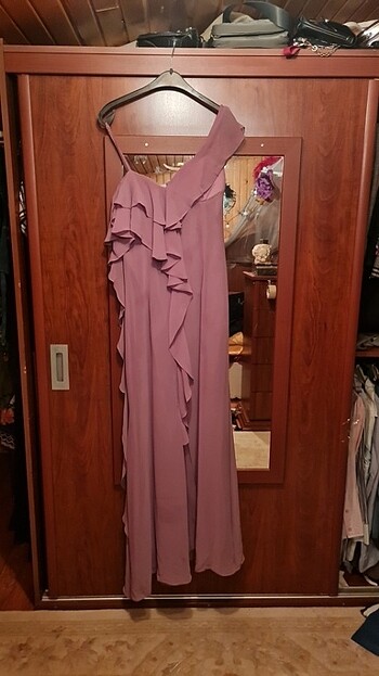 Gül kurusu renk havalı modern stil fır fır süs kenarlı elbise 