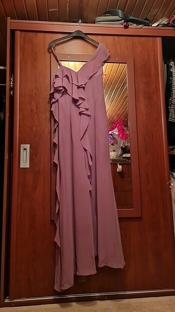 m Beden Gül kurusu renk havalı modern stil fır fır süs kenarlı elbise 