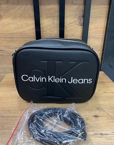 CALVİN KLEIN-SIFIR AMBALAJINDA
