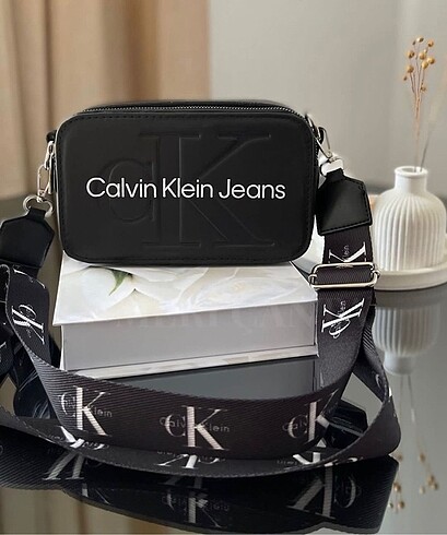 CALVİN KLEIN -sıfır ambalajında