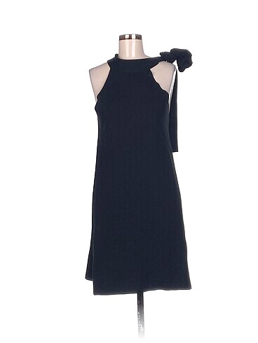 Zara Kısa Elbise %70 İndirimli.