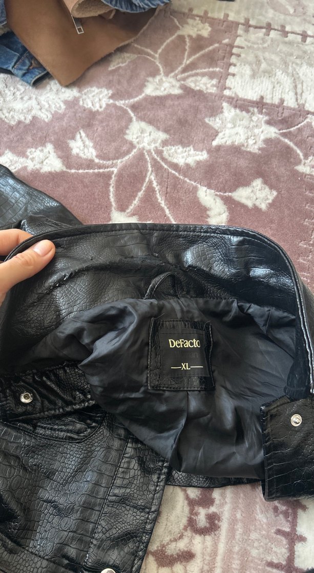 Yılan Desenli Siyah Deri Biker Ceket kusurlu - Görsel 2