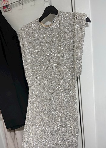 Kısa Kollu Gri Payetli Mini Elbise - Görsel 7