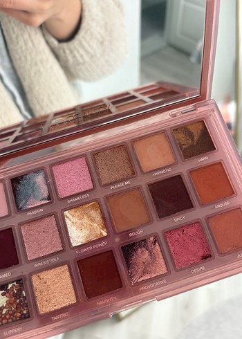 Huda Beauty Göz Farı Paleti - Görsel 6