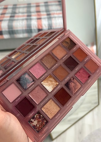 Huda Beauty Göz Farı Paleti - Görsel 2