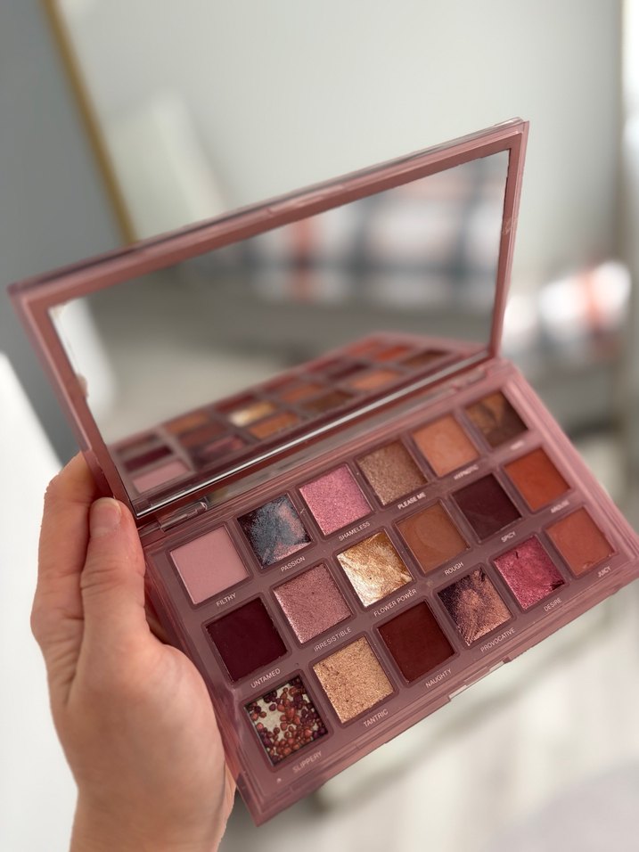 Huda Beauty Göz Farı Paleti - Görsel 4