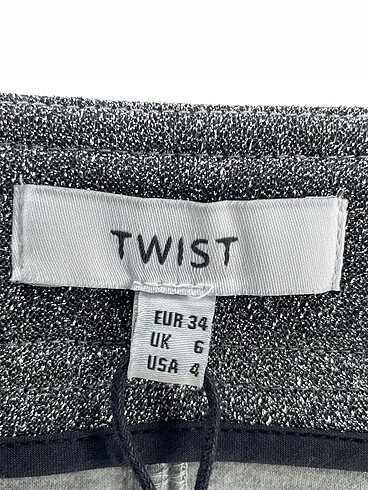 34 Beden çeşitli Renk Twist Mini Etek %70 İndirimli.