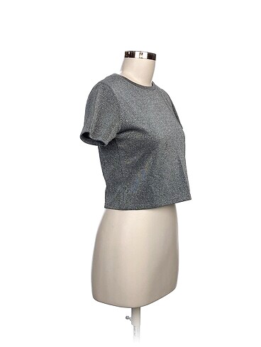 Pull and Bear Pull and Bear T-shirt %70 İndirimli.