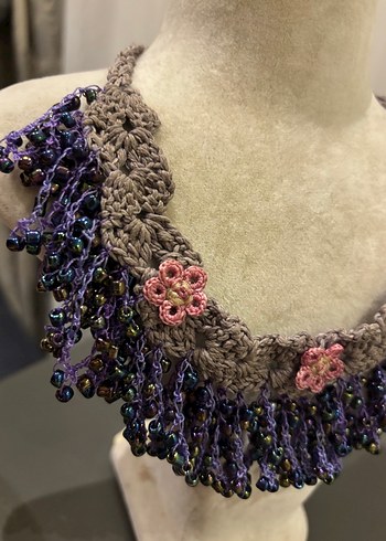 Mor Boncuklu Bohem Nakışlı Kısa Kolye - Görsel 2