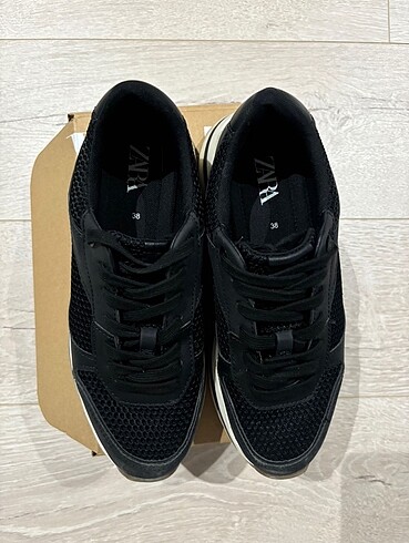 38 Beden Zara Sneakers