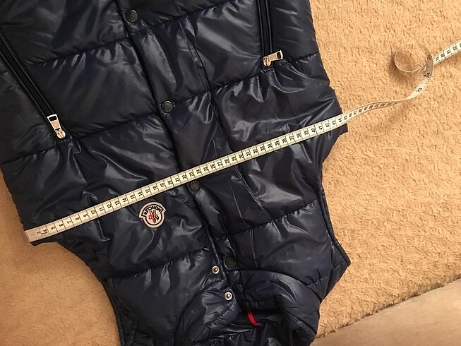 s Beden lacivert Renk Moncler yelek orjinal bugün 9900 tl 34 36 uyumlu şık unisex