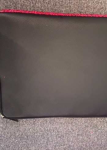 Bilgisayar kılıfı çantası - Görsel 3