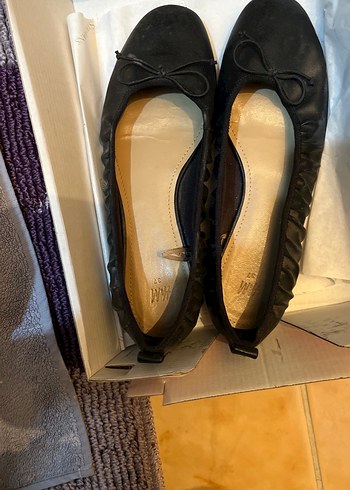 H&M Fırfırlı Siyah Düz Kadın Ayakkabı