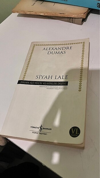 Dumas Siyah Lale