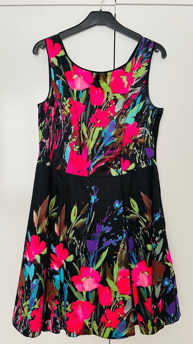 Çiçek Desenli Kolsuz Mini Elbise - Görsel 2