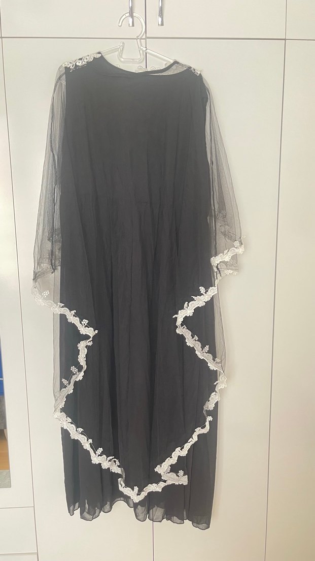 Uzun Siyah pelerin tül Detaylı Kadın Elbise - Görsel 3