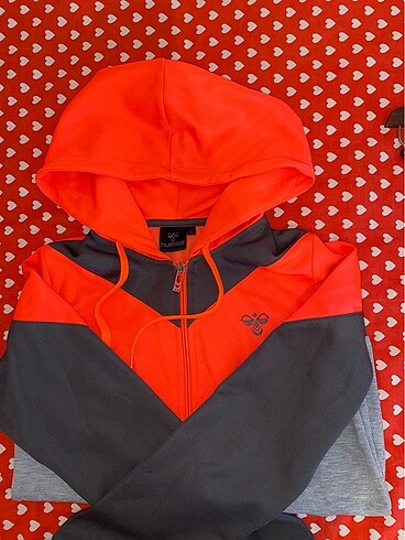 Hummel Hırka