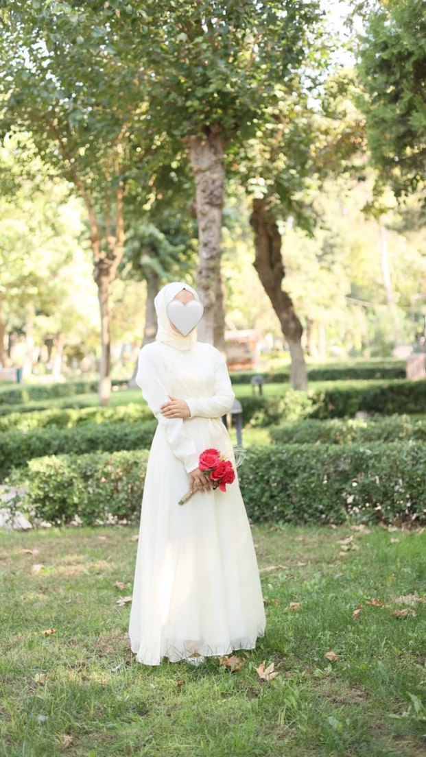 Beyaz Uzun Kollu Yüksek Yakalı Tesettür Elbise - Görsel 3