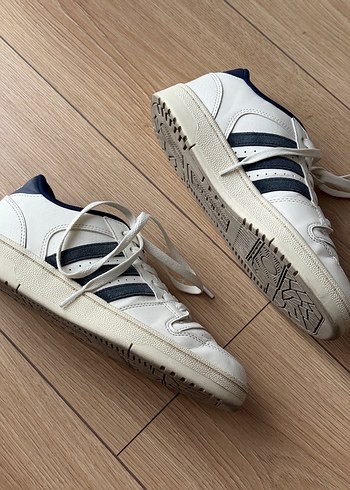 Adidas ürünü