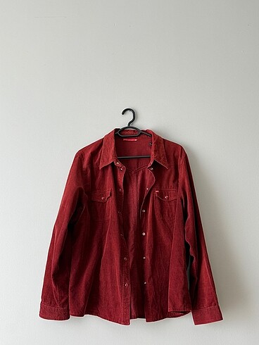 bordo gömlek. AmericanVintage
