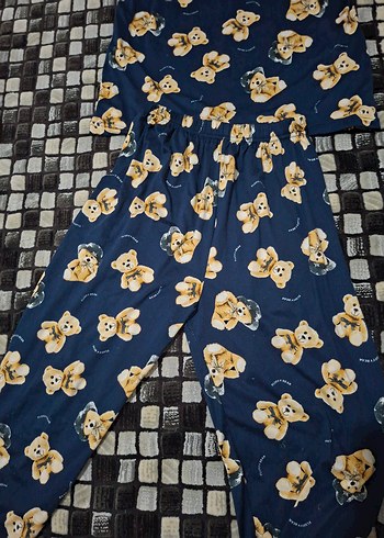 Uzun Baskılı Kadın Pijama Takımı - Görsel 3