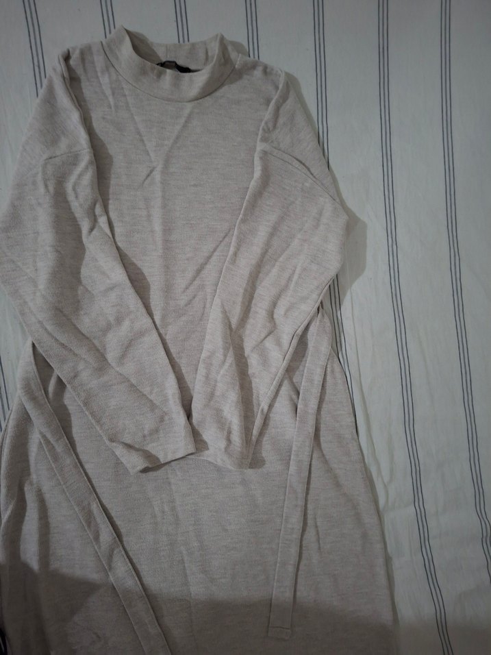 Bej Uzun Kollu Rahat Kesim elbise - Görsel 3