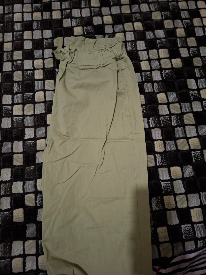 Bej Kadın Bol Kesim Pilili Kumaş Pantolon - Görsel 3