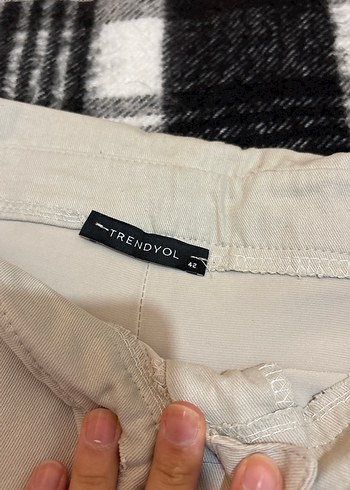 Düğmeli Bej Keten Mini Etek - Görsel 3