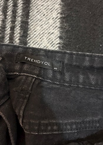 Düğmeli Siyah Denim Mini Etek - Görsel 3