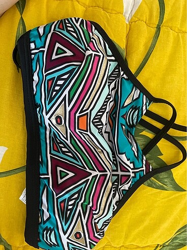Bikini üstü
