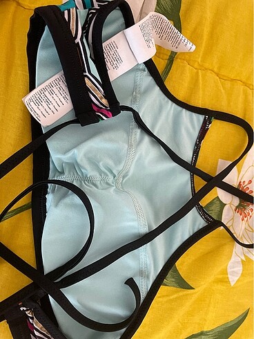 Decathlon Bikini üstü