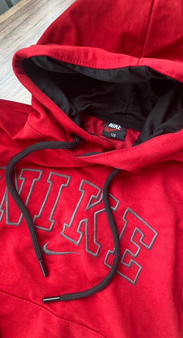 Kırmızı Kapüşonlu Kız-Erkek Çocuk Sweatshirt - Görsel 2