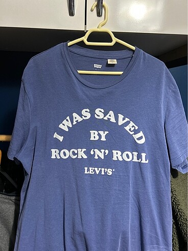Levis tshirt