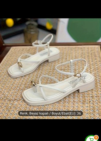 Beyaz Minimalist Stiletto Topuklu Kadın Sandalet