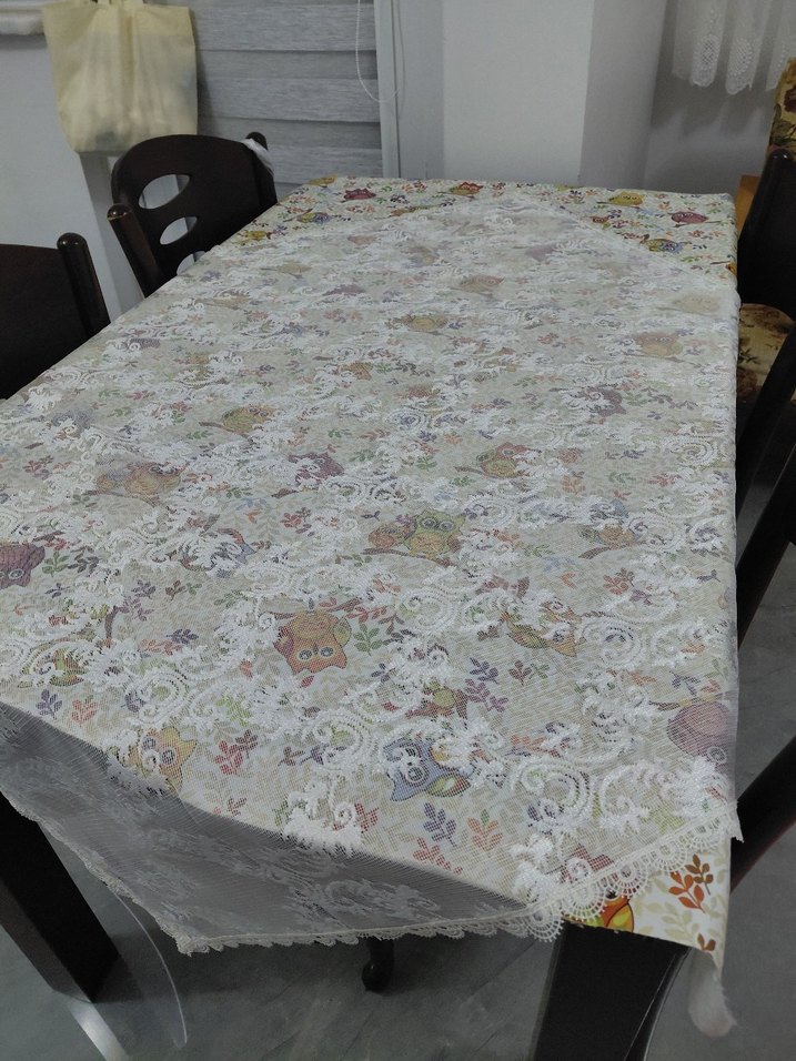 Nakışlı Beyaz Masa Örtüsü - Görsel 2