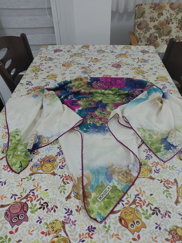 Çok Renkli baş örtüsü - Görsel 2