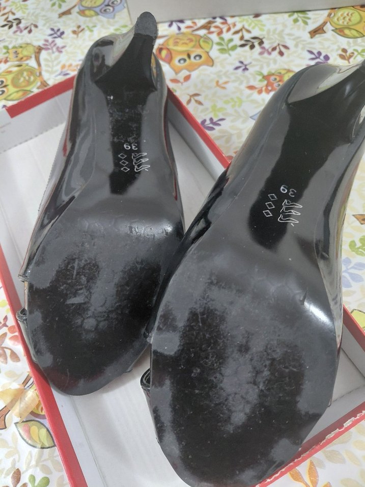 Parlak Siyah Bantlı Kadın Stiletto - Görsel 5