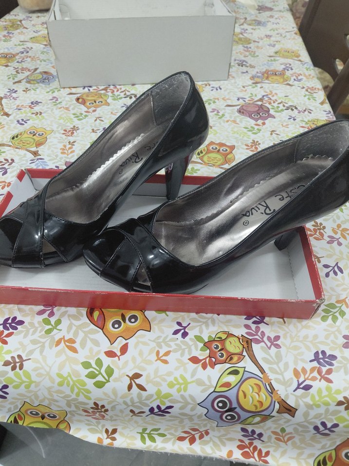 Parlak Siyah Bantlı Kadın Stiletto - Görsel 3