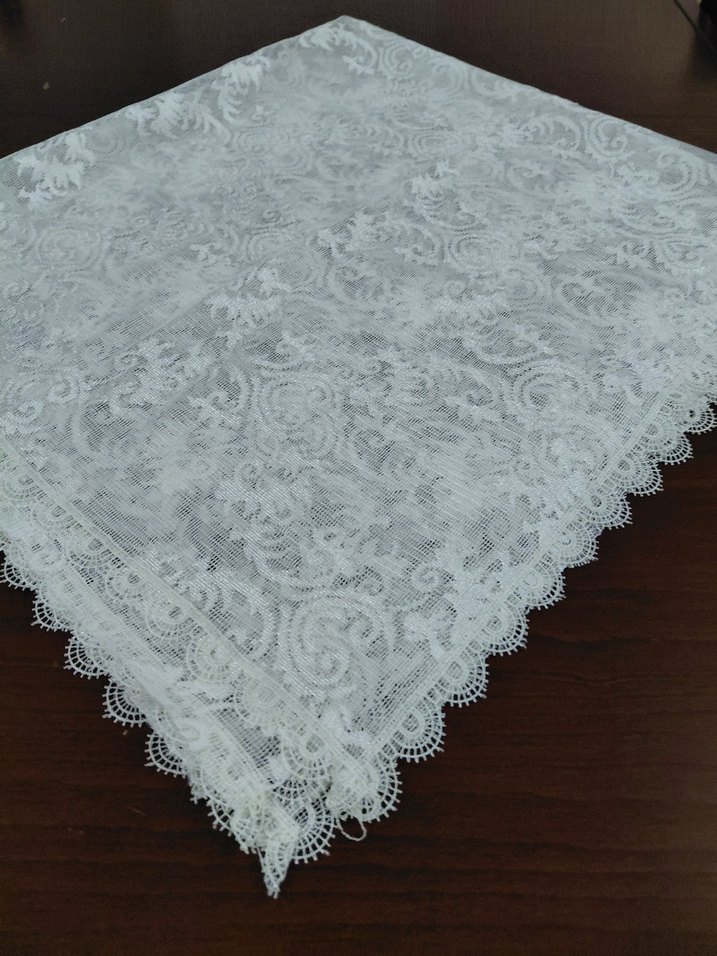 Beyaz Nakışlı Masa Örtüsü - Görsel 5